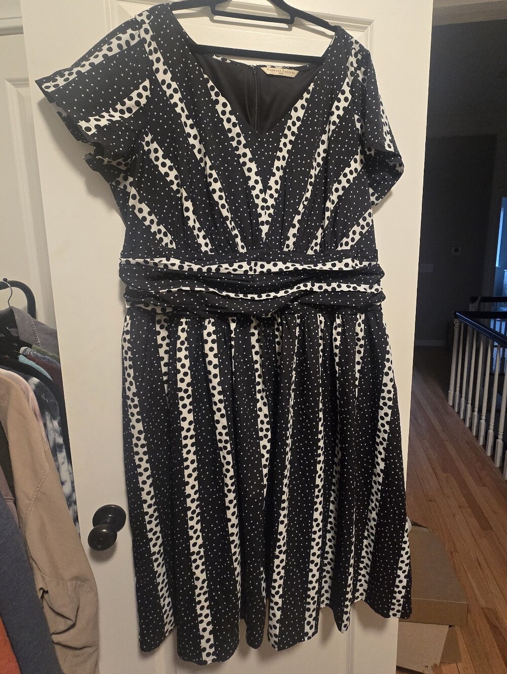 Wayward Fancies eshakti Black And White Polka Dot two pockets Size 4X plus